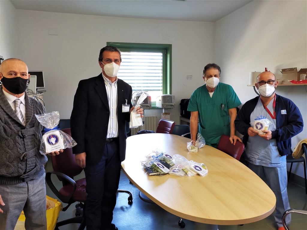 1618579433_Donazione_Gideons_International_16_aprile_2021