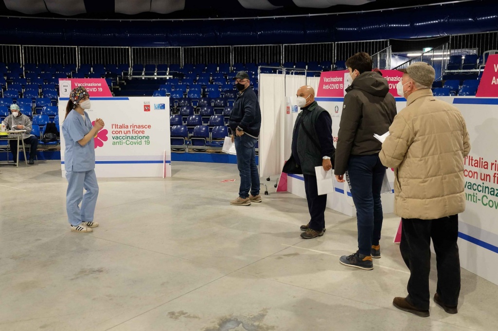 Coronavirus Arezzo: 85 nuovi casi, 62 guarigioni, 3 decessi. Da inizio mese 37 vittime aretine