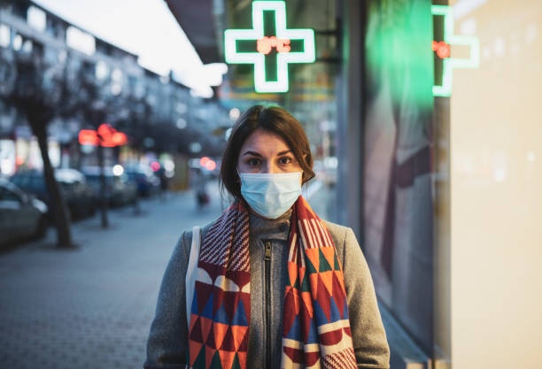 1619723032_farmacia_ragazza