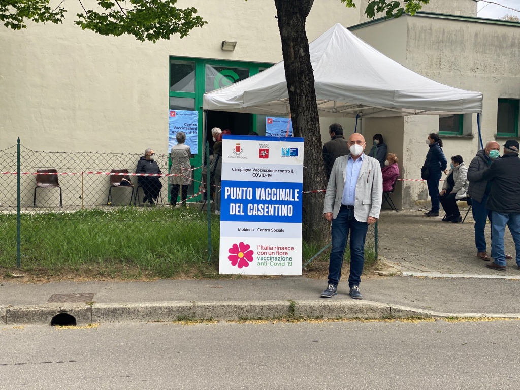 1620286599_frenos_al_punto_vaccinale_di_bibbiena_