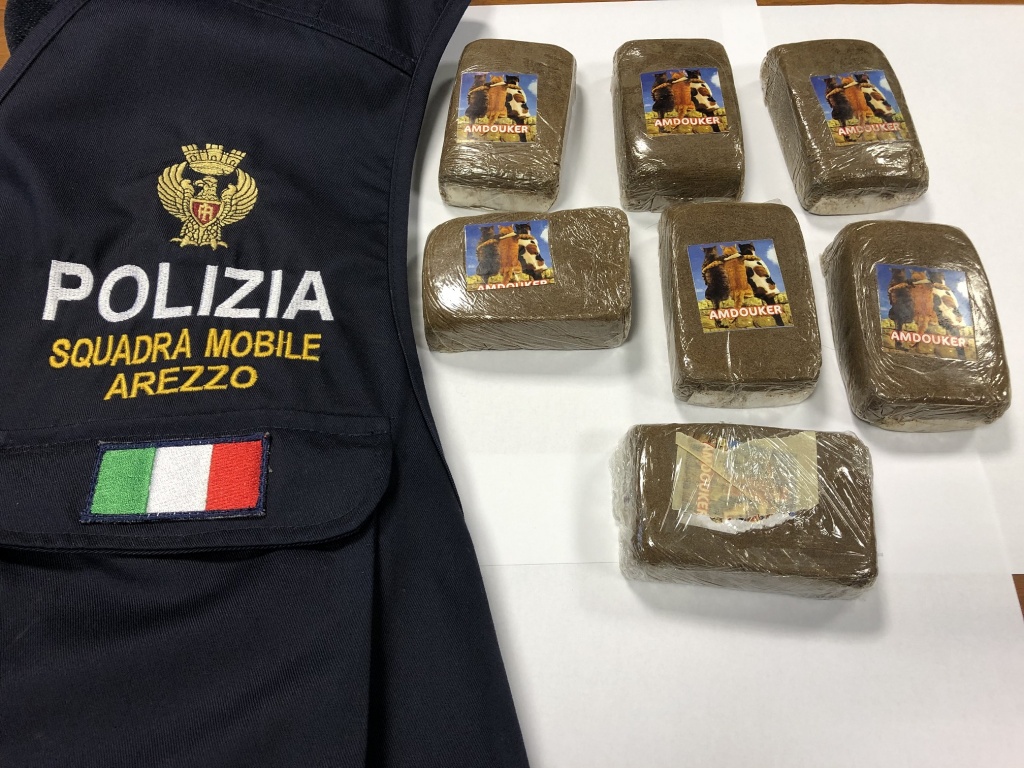 1625058375_droga_squadra_mobile