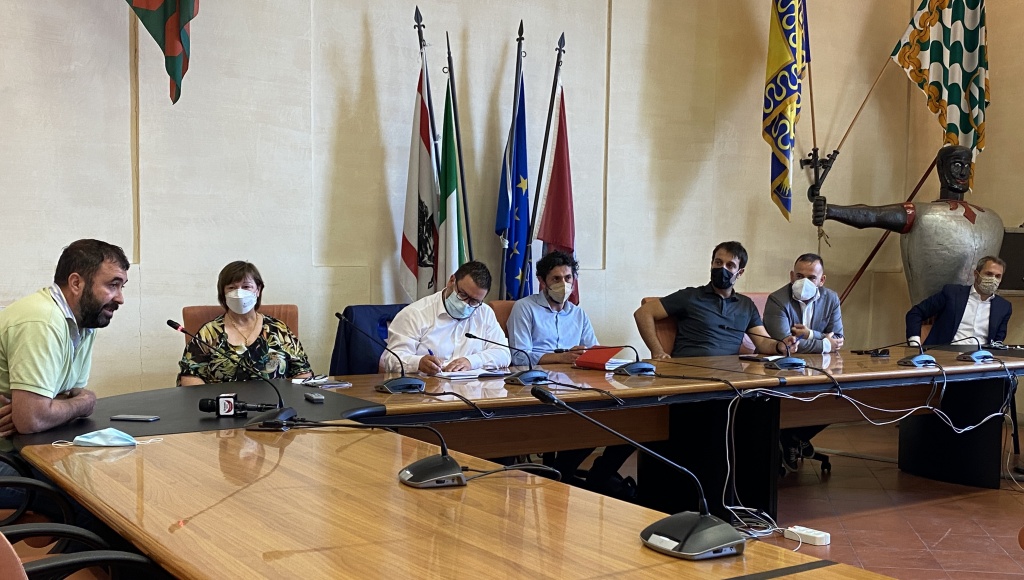 L’opposizione risponde a Ghinelli: “Degrado istituzionale, sociale e urbano” Ar24Tv