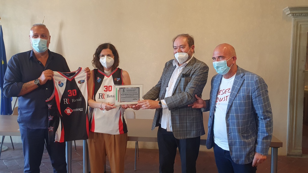 L’Amministrazione comunale di San Giovanni Valdarno premia le ragazze della Bruschi Bk team