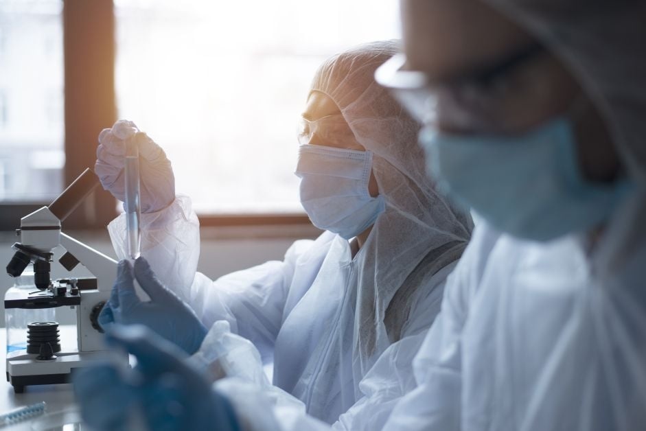 1626180078_coronavirus_lab