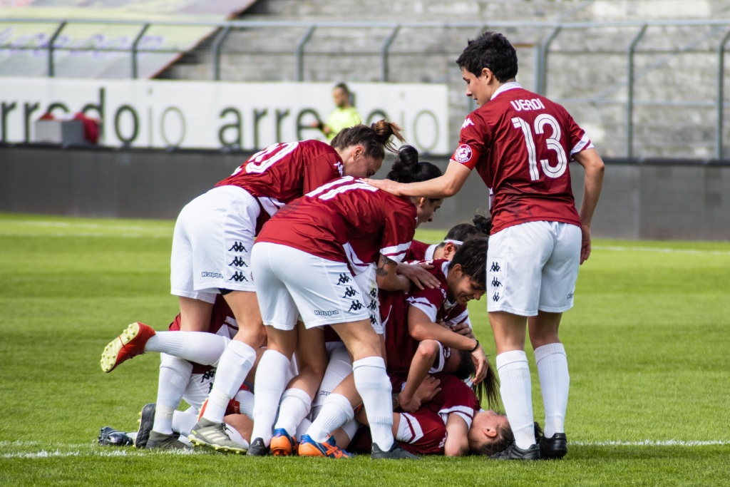 1627584391_1621864466_acf-arezzo-esultanza-gruppo_o
