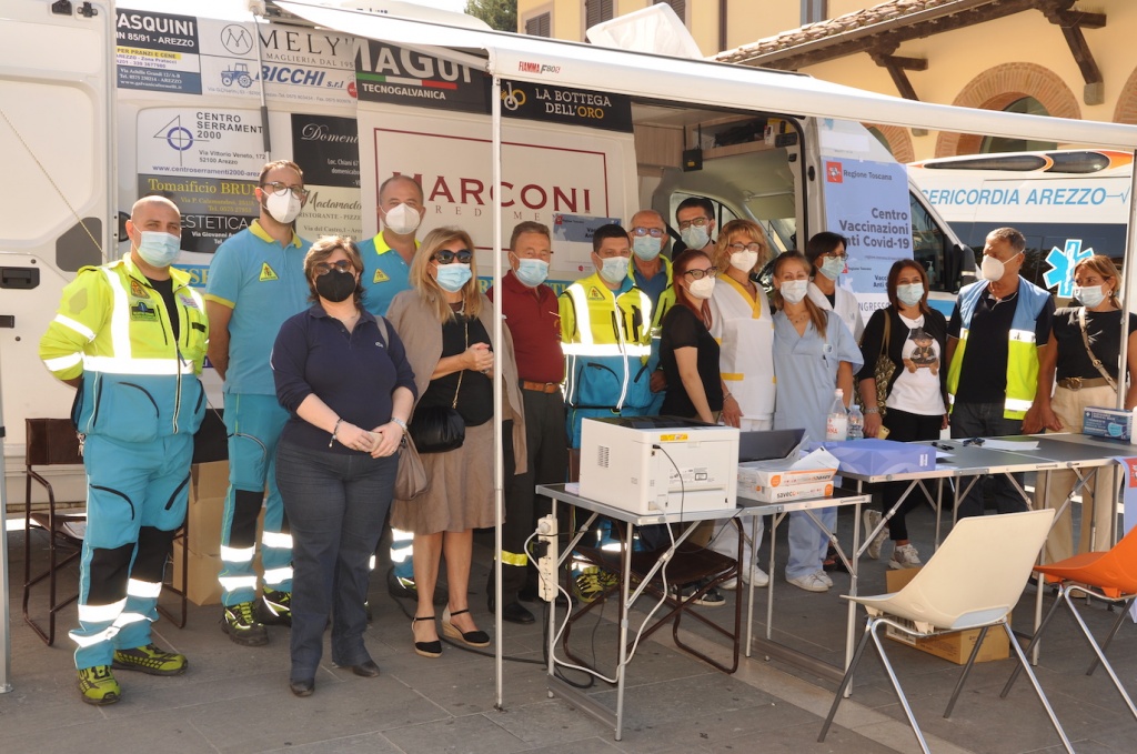 Vaccini, Fiera e Saracino: al camper sanitario 76 somministrazioni