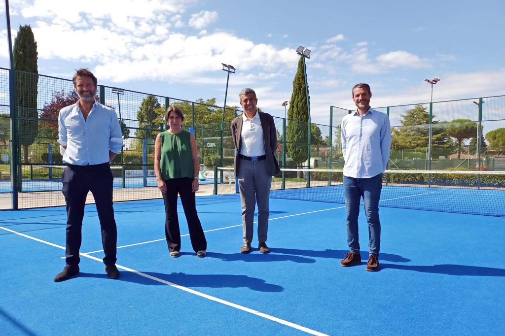 1631856245_Tennis_Giotto_-_Benvenuti_e_famiglia_Fratini_1