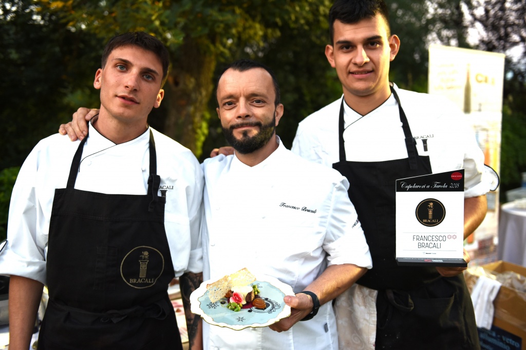 1634880615_Francesco_Bracali_e_i_suoi_collaboratori