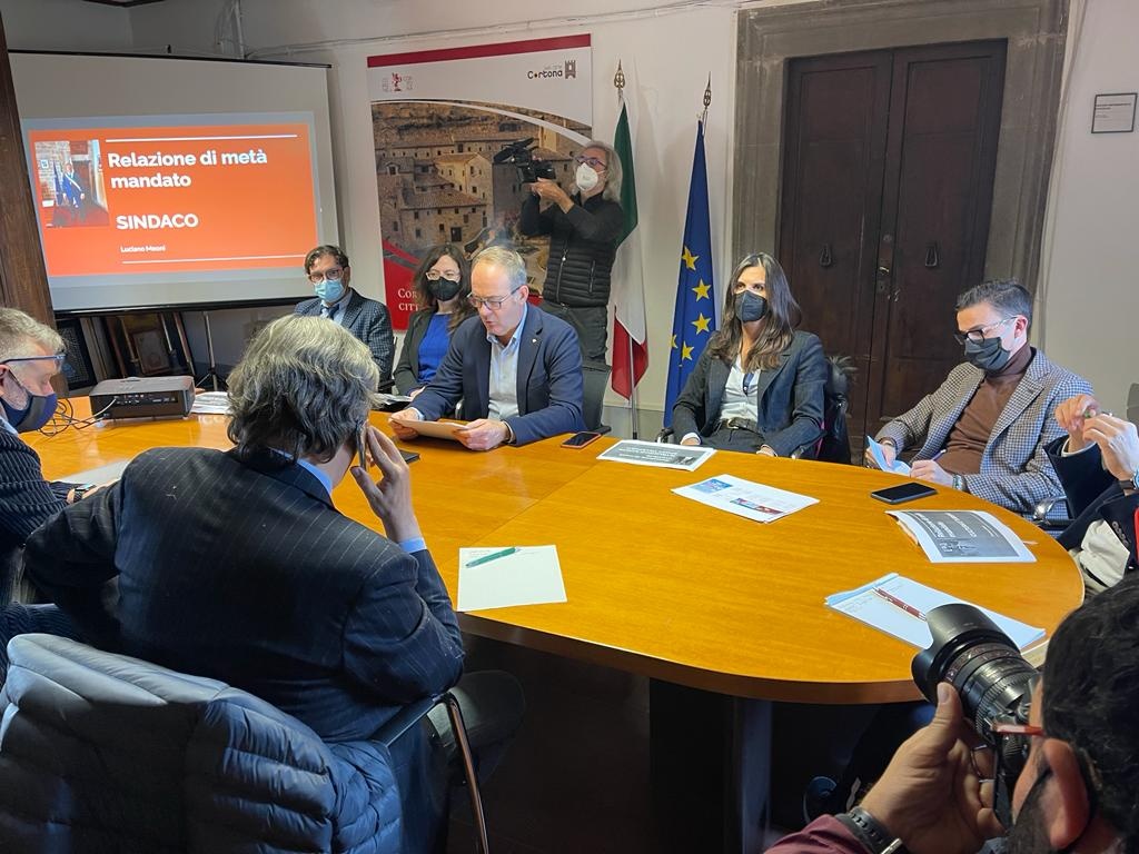 1636704401_Cortona_conferenza_meta_mandato2