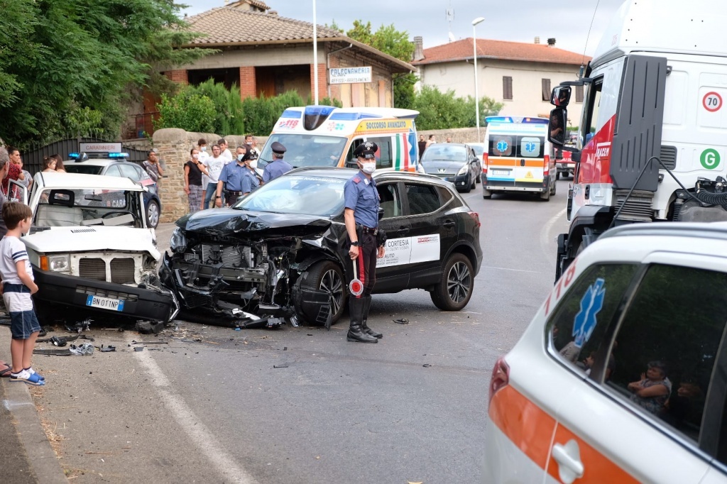 1637396318_1626201158_Incidente_Ponticino_2