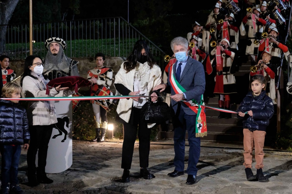 1637436283_Fortezza_Natale_Arezzo_8