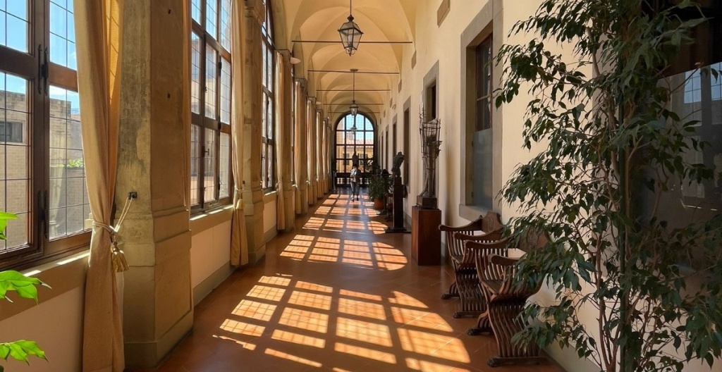 1637914348_Arezzo_sede_comune
