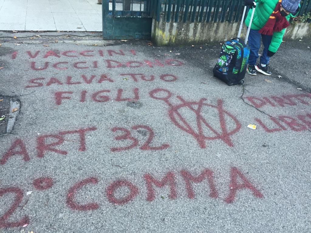 1638271309_scritte_no_vax
