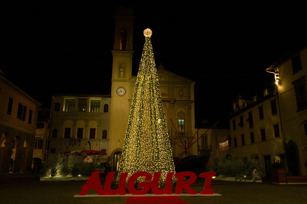1638613345_Montevarchi_Natale