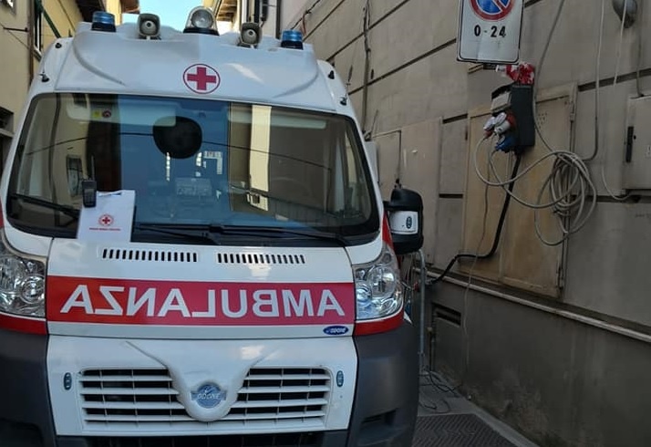 1639672238_ambulanza_croce_rossa_arezzo4