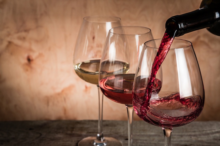 1642148488_vino-bicchieri-rosso