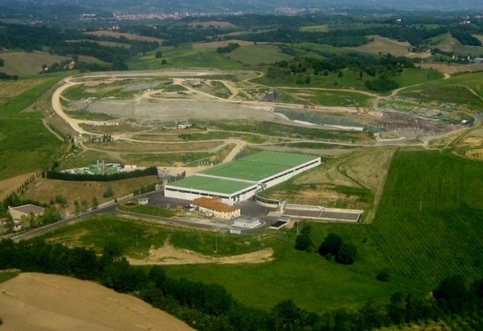 1645176436_discarica-podere-rota_o_o_o