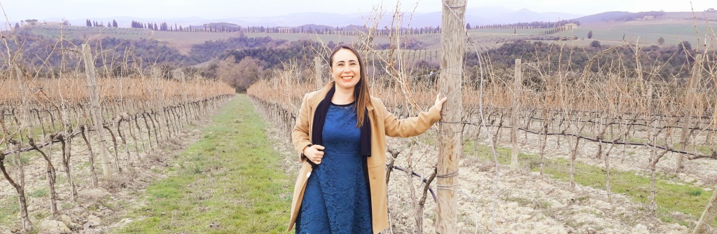 1646117924_Chiara_Masini_in_vigneto_toscano_inverno_2022