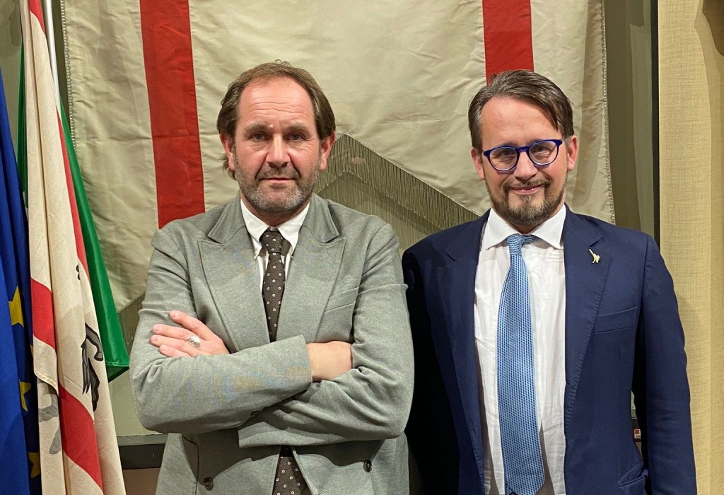 1651659840_Il_Consigliere_regionale_Fd_Gabriele_Veneri_ed_il_Vicepresidente_del_Consiglio_Marco_Casucci