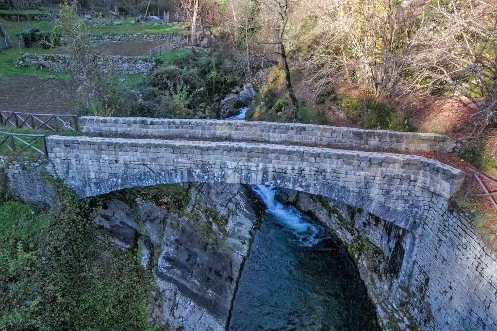 1653382668_Brigata_di_Raggiolo_-_Ponte_dellUsciolino_1
