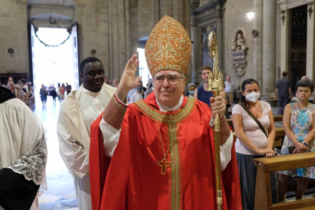 1659900124_messa_pontificale_4