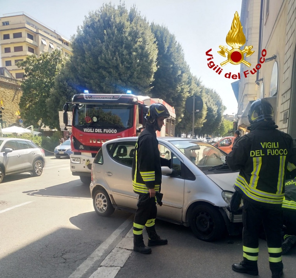 1661430413_incidente_vigili_del_fuoco