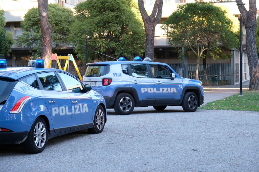 1663764177_Polizia_Arezzo