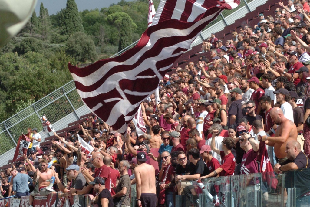 1663862140_Arezzo_tifo_2