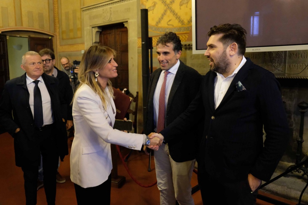 1664603171_provincia_stazione_av_1
