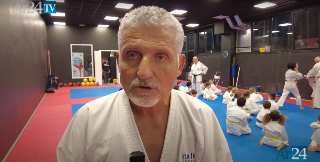 Karate, l’educazione oltre lo sport. Il maestro Bertocci: “Il segreto sta nel divertimento” Ar24Tv