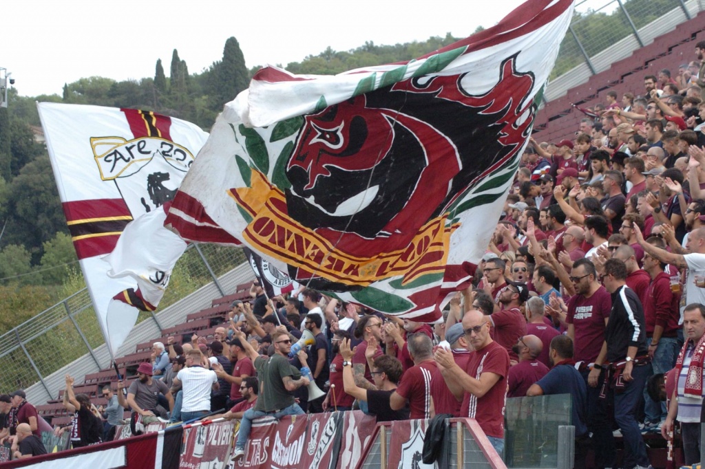 1667496090_ss_arezzo_curva_sud