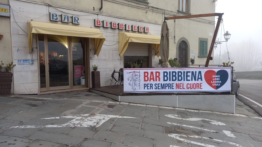 Quel bar dove tutto era lontano, tranne la felicità