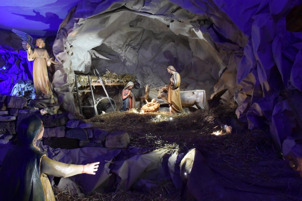1670658433_Santa_Maria_del_Sasso_presepe_2