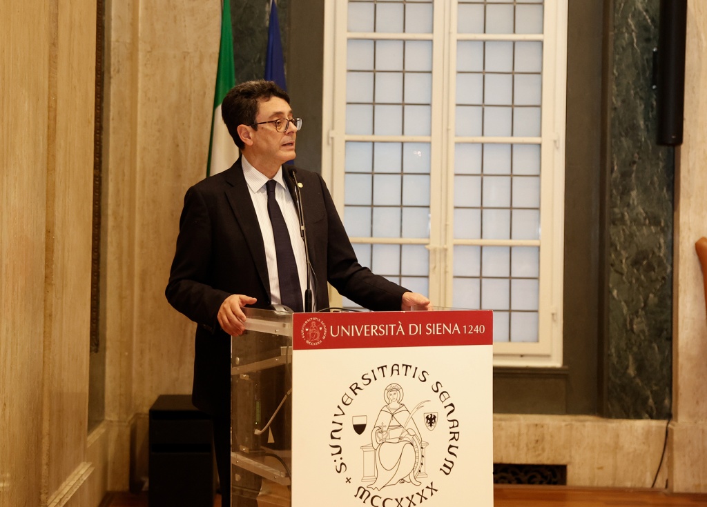 1671609369_RettoreUnisi-RobertoDiPietra
