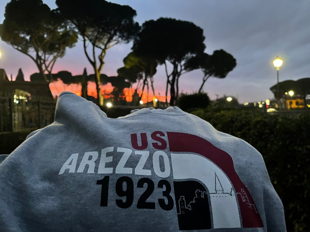 1671979153_orgoglio_amaranto