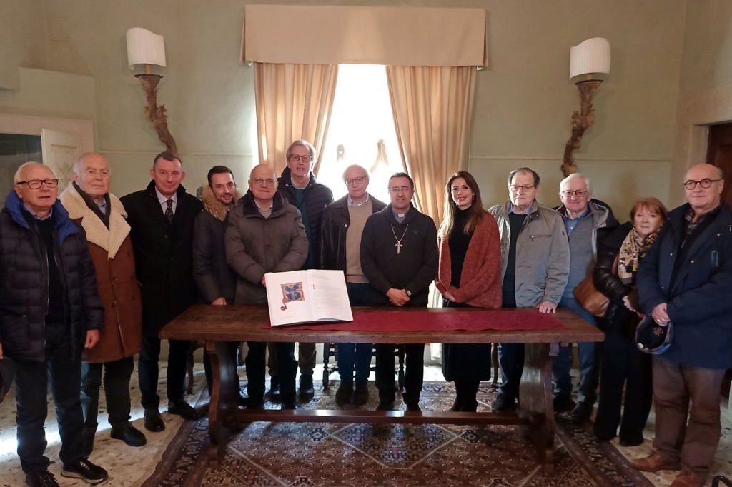 1673594862_Acli_Arezzo_-_Incontro_con_vescovo_Andrea_Migliavacca_1