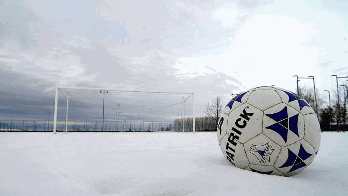 1674403636_neve_campo_impraticabile