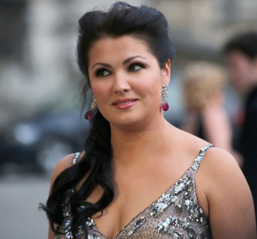 1675523143_Anna_Netrebko_-_Romy_2013_a_o