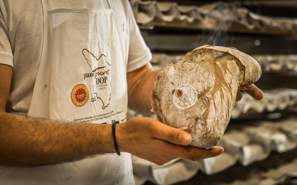 1678351213_Pane-Toscano-DOP-Q_3
