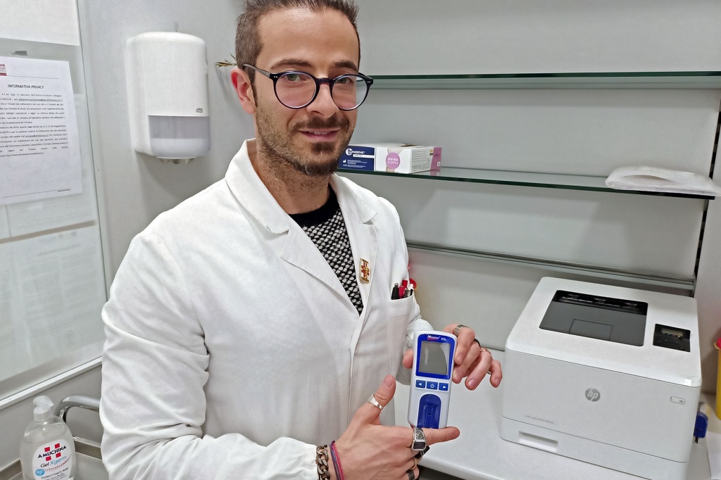1678445360_Farmacie_Comunali_Arezzo_-_Test_emoglobina_1