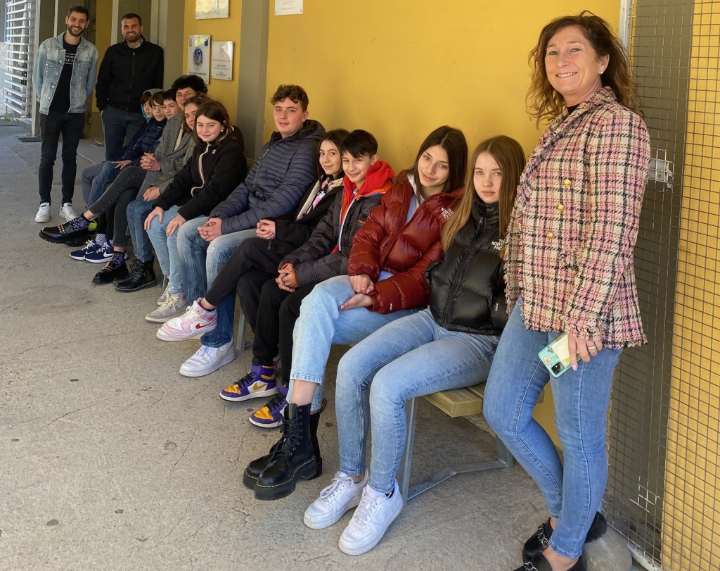 Consiglio Comunale dei Ragazzi: consegnate panchine e rastrelliere per le scuole