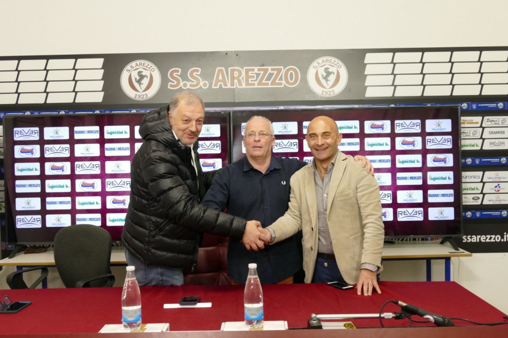 L’Arezzo festeggia e blinda Giovannini, Manzo: “E ora stadio nuovo” Ar24Tv
