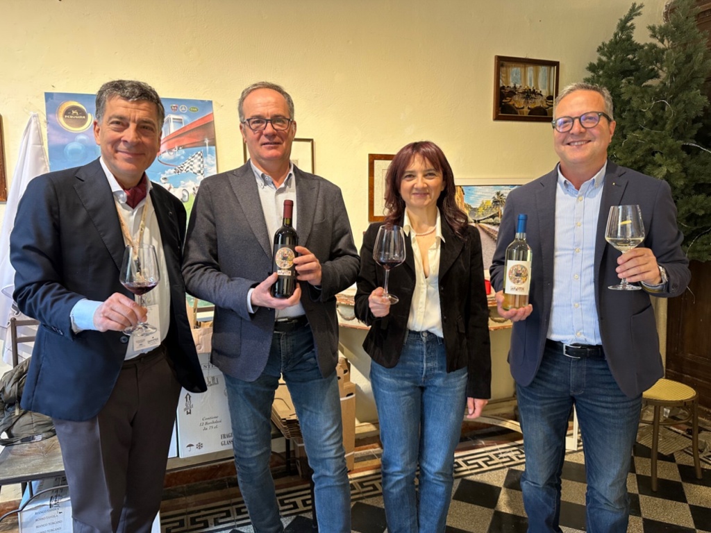 1683988885_coppa_della_perugina_vino_signorelli