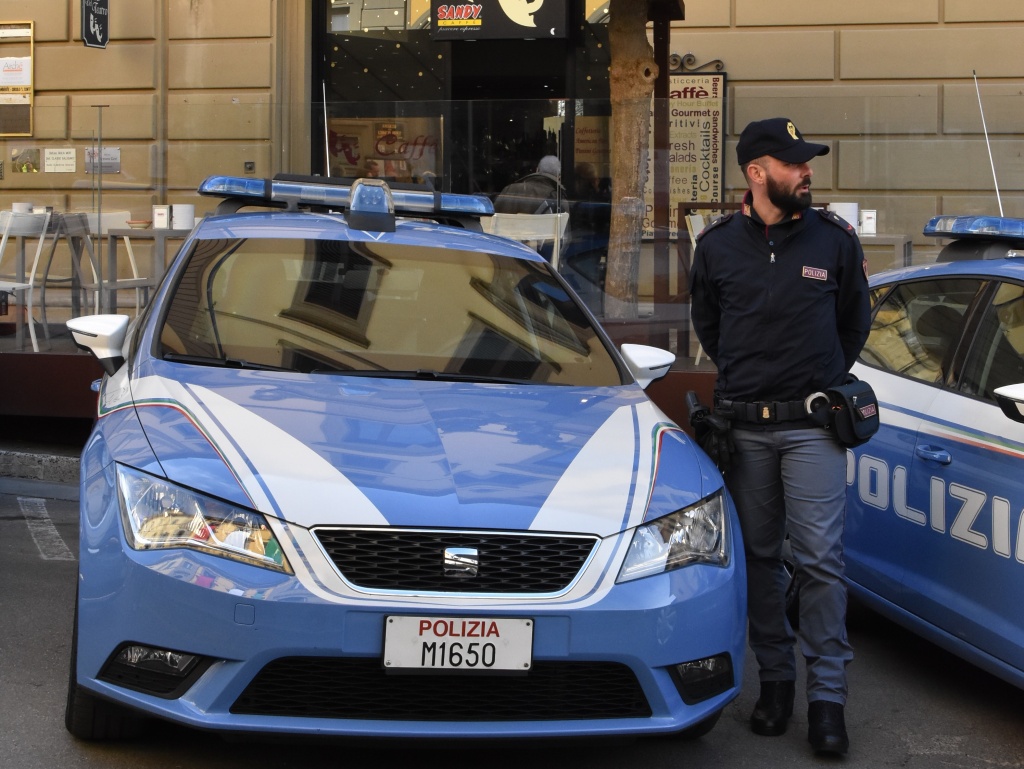 1685204905_Polizia_Arezzo_o