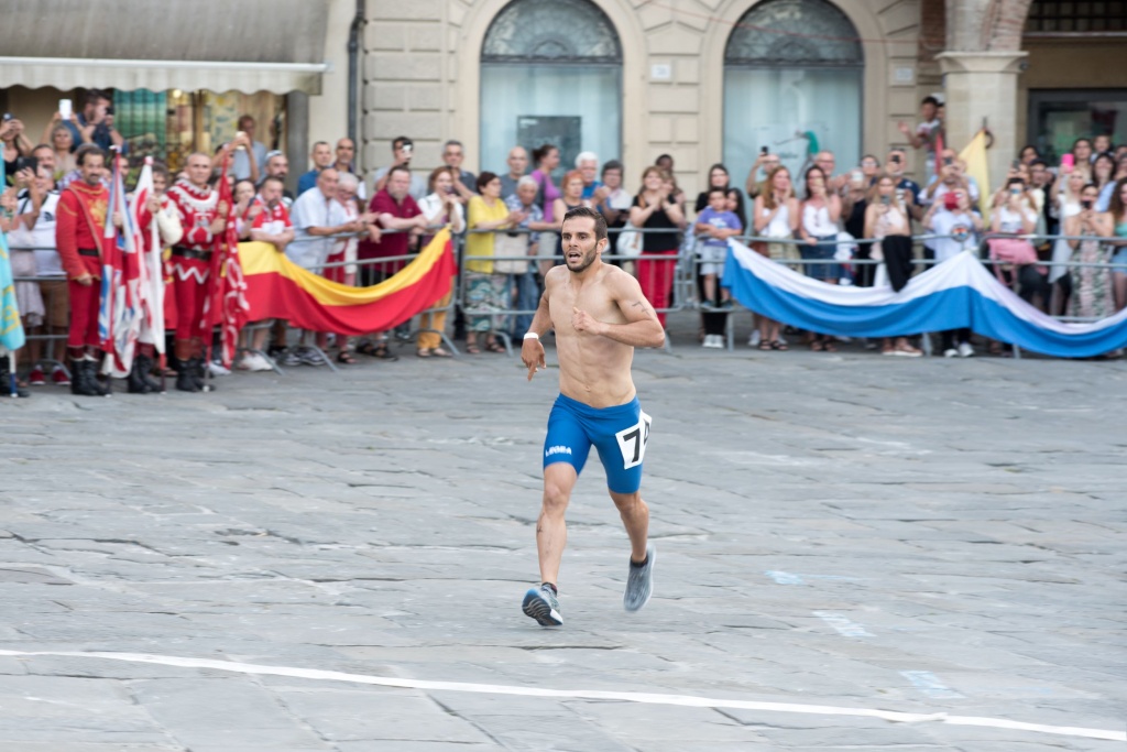 1688143738_1._L_ingresso_di_Moriconi_in_Piazza_Baldaccio_foto_Studio_F10