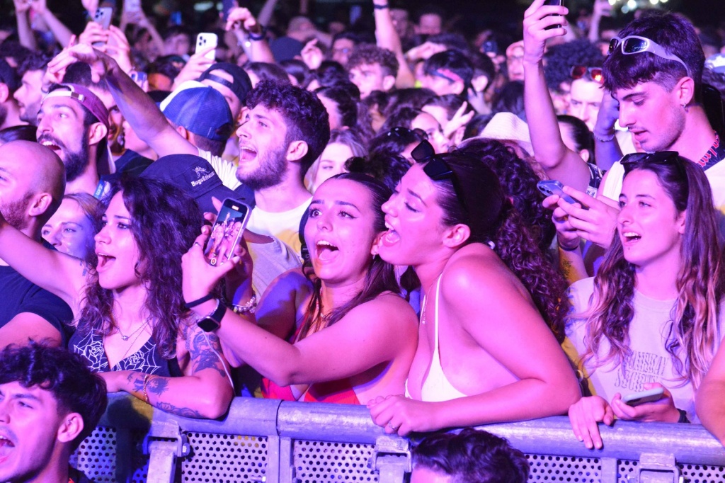 Estate, tanta voglia di musica: sold out le serate del Mengo al Prato di Arezzo – Foto