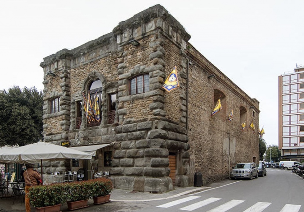 “Cavallino Amaranto: 100 anni di Arezzo Calcio” a Santo Spirito: un cero nel luogo della fondazione