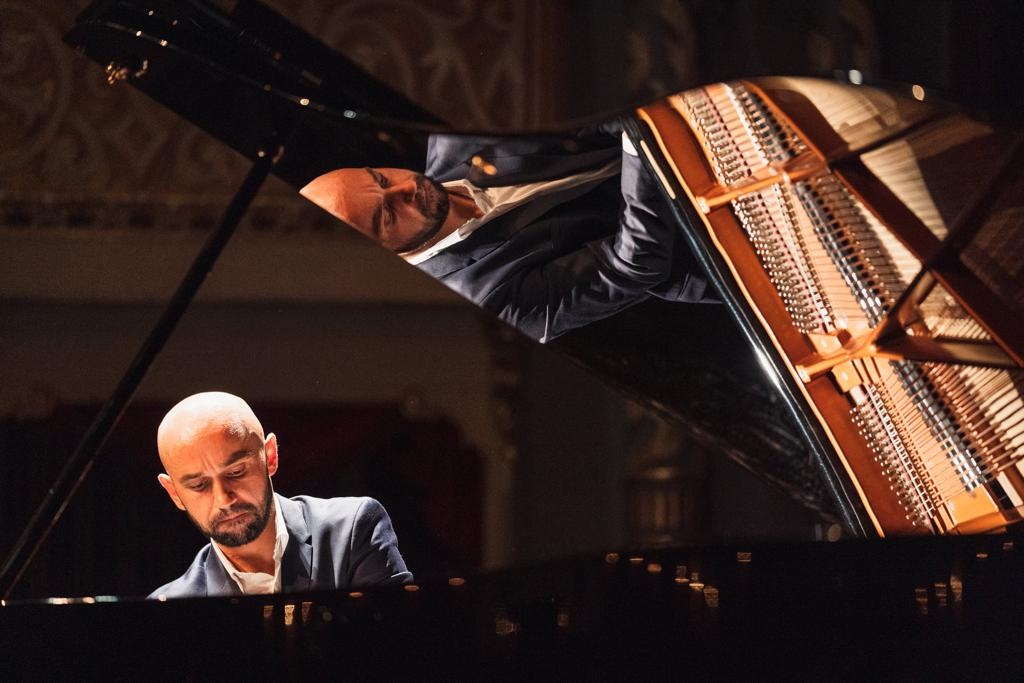 1693382840_marjan_duzel_piano
