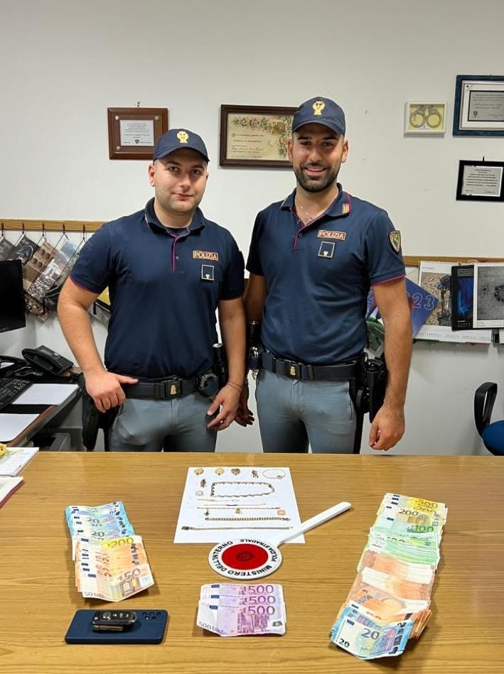 1694257350_Polizia_Arezzo