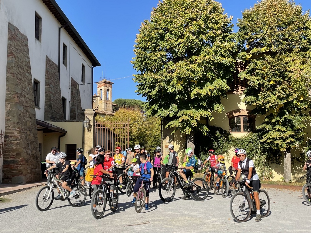 1698045837_foto_1_-_Gravel_Bike